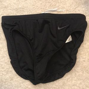 Nike women’s racing bottoms